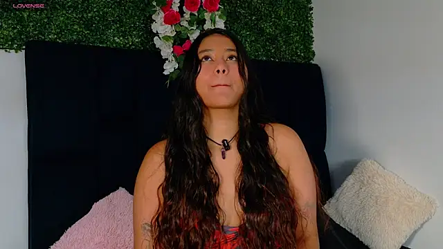 AnnaSmiles online show from 5, 5, 2026