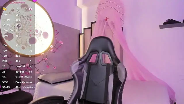 Luna  02 online show from 12, 3, 2026