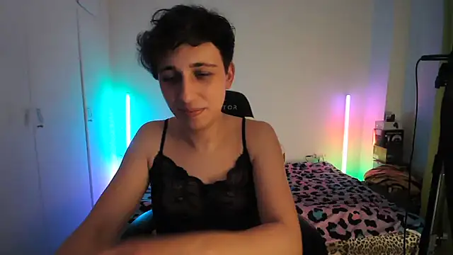HoneyValentine online show from 3, 5, 2026