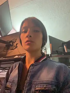 Michelle ec online show from 29, 4, 2026