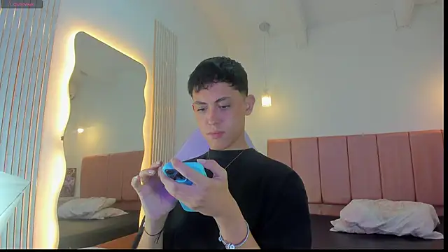 Iamcami  online show from 4, 2, 2026