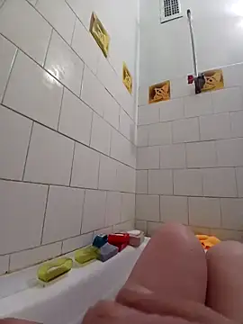 Snapshot of kanos71 chatting on 15, 4, 2026 kanos71 online show from 15, 4, 2026