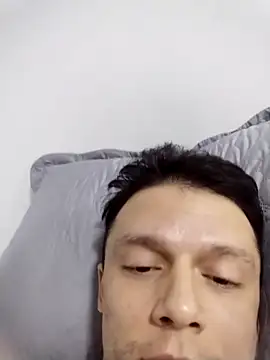 RAFAELQUINTEROSCAVALHEI online show from 14, 4, 2026