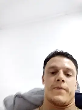 RAFAELQUINTEROSCAVALHEI online show from 19, 4, 2026