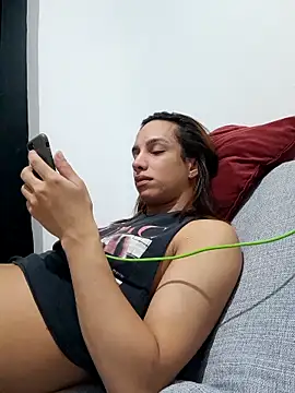 ofjuliaa online show from 30, 4, 2026