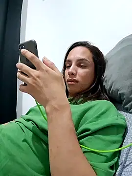 ofjuliaa online show from 1, 5, 2026
