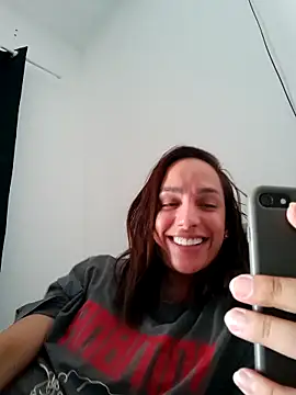 ofjuliaa online show from 3, 5, 2026