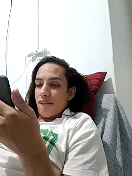 ofjuliaa online show from 9, 5, 2026