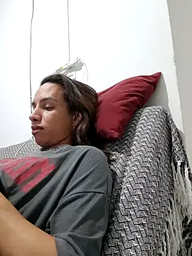 ofjuliaa online show from 24, 5, 2026