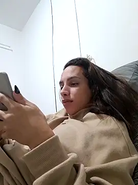ofjuliaa online show from 30, 5, 2026