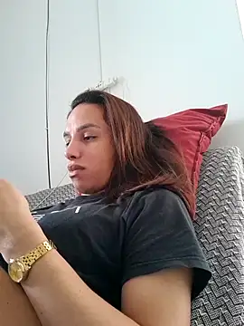ofjuliaa online show from 2, 6, 2026