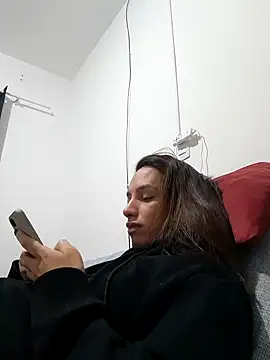 ofjuliaa online show from 24, 6, 2026