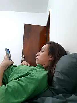 ofjuliaa online show from 30, 6, 2026