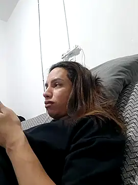 ofjuliaa online show from 16, 7, 2026