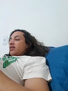 ofjuliaa online show from 21, 7, 2026