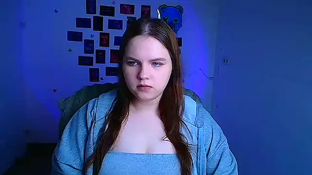 Snapshot of Kitty_Mia_Kitty chatting on 5, 3, 2026 Kitty Mia Kitty online show from 5, 3, 2026