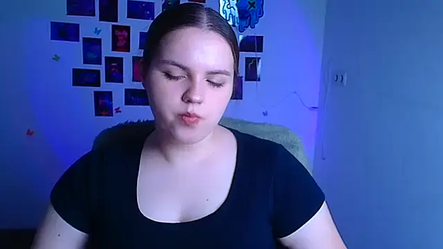 Snapshot of Kitty_Mia_Kitty chatting on 9, 3, 2026 Kitty Mia Kitty online show from 9, 3, 2026