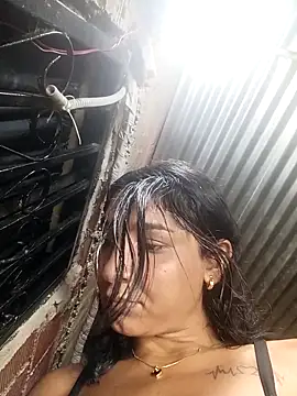 Snapshot of chikivivi- chatting on 18, 3, 2026 chikivivi- online show from 18, 3, 2026