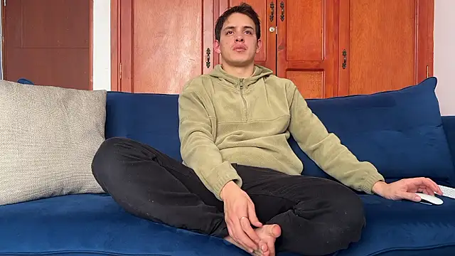 Snapshot of Enzho_liam chatting on 16, 2, 2026 Enzho liam online show from 16, 2, 2026