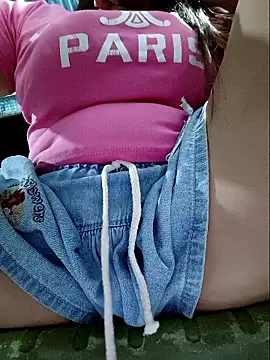 Snapshot of linhha23 chatting on 7, 3, 2026 linhha23 online show from 7, 3, 2026