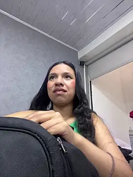 DulceRouss  online show from 10, 3, 2026