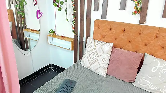 MeowMota  online show from 23, 7, 2026