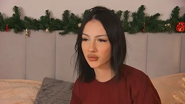 Snapshot of KatieRouge__ chatting on 8, 1, 2026 KatieRouge online show from 8, 1, 2026