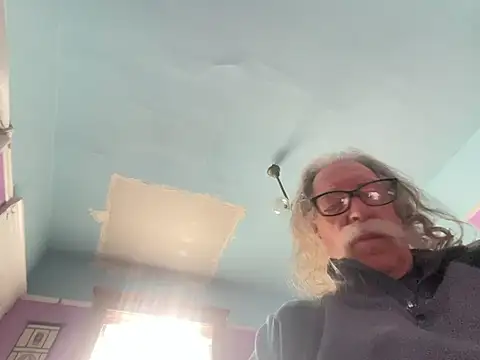 Snapshot of LickYourYoni chatting on 19, 2, 2026 LickYourYoni online show from 19, 2, 2026