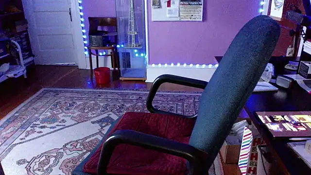 LickYourYoni online show from 4, 5, 2026