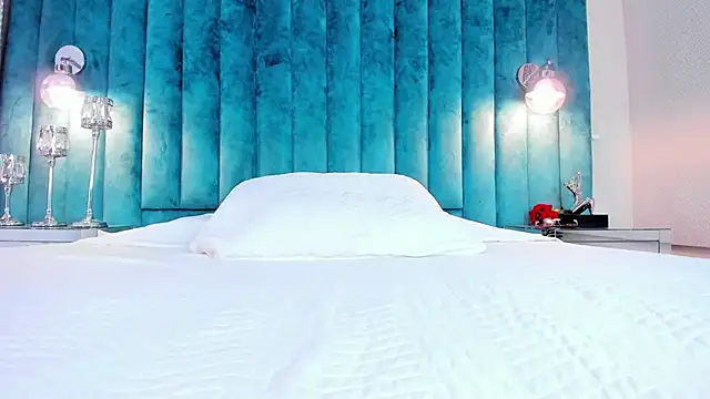 mia ellieth online show from 22, 2, 2026