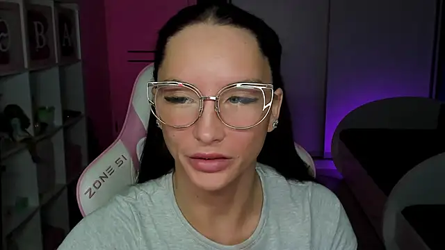 Snapshot of SibylVex chatting on 9, 1, 2026 SibylVex online show from 9, 1, 2026