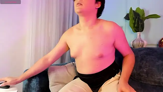 Snapshot of Nicki_Ripperton chatting on 8, 1, 2026 Nicki Ripperton online show from 8, 1, 2026