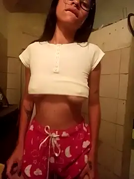 Snapshot of Chiquitoperopeligroso4 chatting on 15, 3, 2026 Chiquitoperopeligroso4 online show from 15, 3, 2026