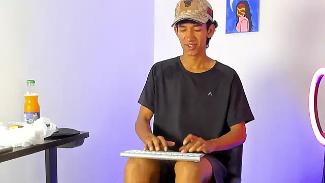 neitan miller  online show from 26, 6, 2026