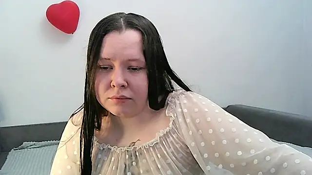 Snapshot of TommyandJanet chatting on 5, 3, 2026 TommyandJanet online show from 5, 3, 2026