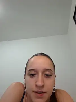 MMcouple200 online show from 5, 5, 2026