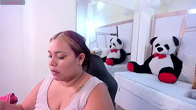 tatikanyx online show from 4, 3, 2026