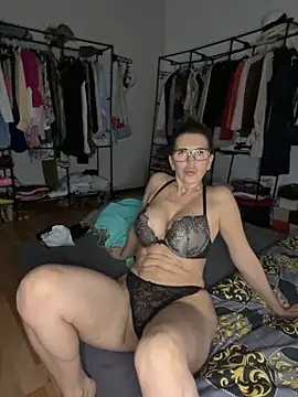 Snapshot of NaughtyMilla chatting on 7, 2, 2026 NaughtyMilla online show from 7, 2, 2026