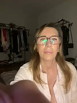 Snapshot of NaughtyMilla chatting on 9, 2, 2026 NaughtyMilla online show from 9, 2, 2026