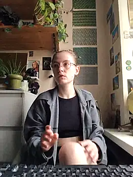 Shy Bamby online show from 9, 7, 2026