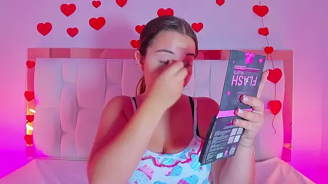 Snapshot of AliciaWhite_nt chatting on 12, 3, 2026 AliciaWhite nt online show from 12, 3, 2026