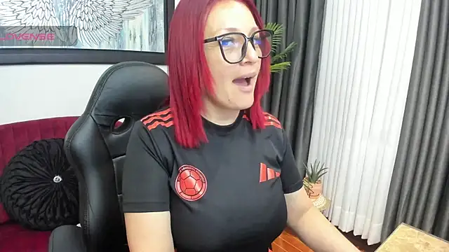 VictoriaPaker online show from 10, 3, 2026