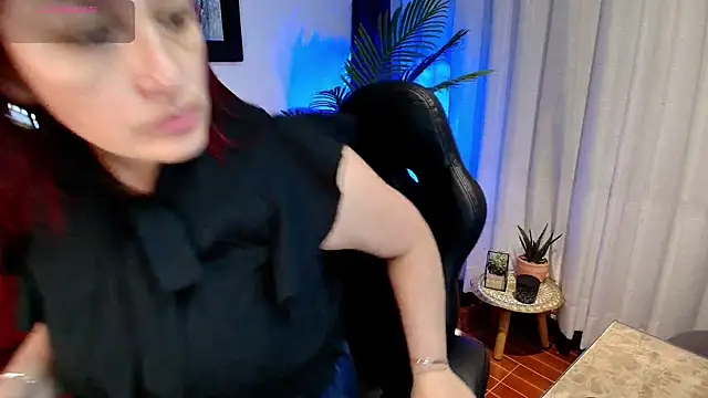 VictoriaPaker online show from 28, 7, 2026
