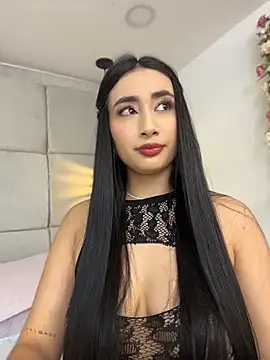 IvonneOwen online show from 26, 6, 2026
