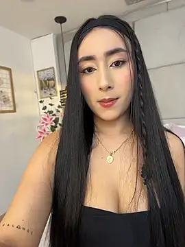 IvonneOwen online show from 4, 7, 2026