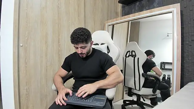 Thiago moretti online show from 18, 7, 2026