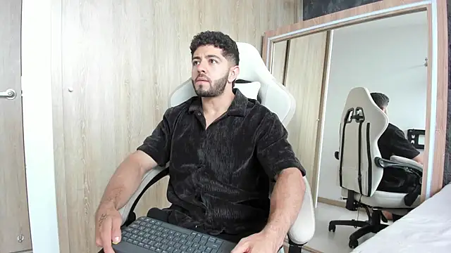 Thiago moretti online show from 20, 7, 2026