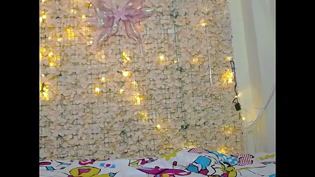 Cute-Cherry12 online show from 15, 3, 2026