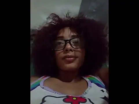 Snapshot of meganparixx chatting on 12, 2, 2026 meganparixx online show from 12, 2, 2026