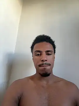 Snapshot of LorenzoBlack27 chatting on 2, 7, 2026 LorenzoBlack27 online show from 2, 7, 2026